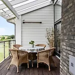 Stunning In With Sauna Feriehus *
