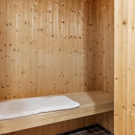 Pet Friendly In With Sauna *